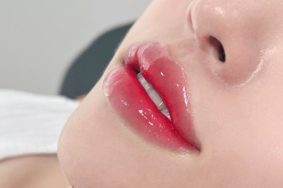 Chăm Sóc Môi Sau Phun Lên Màu Đẹp Chuẩn Để Kinh Doanh 7 Dưỡng môi sau phun xăm để môi lên màu chuẩn đẹp, lâu bền nhất - Vieskin Collagen