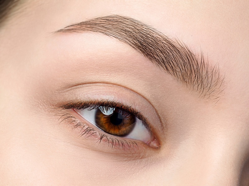 Phun Mí Eyeliner Và Classic, Kỹ Thuật Nào Tối Ưu? 6 Phun mí eyeliner là gì? Giá xăm mí eyeliner mới nhất 11/2025