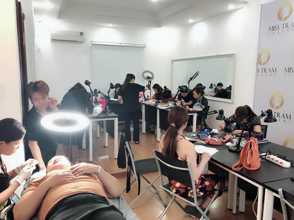 Thủ Tục Pháp Lý Đăng Ký Kinh Doanh Phun Xăm 2025 5 6 Mẹo mở cơ sở phun xăm thẩm mỹ Chuẩn Không Cần Chỉnh